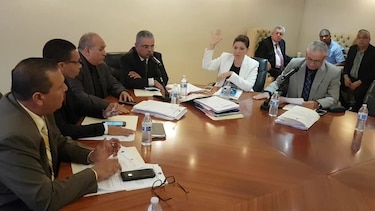 Comisión de Credenciales aprueba solicitar la creación de una comisión accidental para investigar 'el gol'
