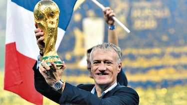 El francés que levantó las dos copas del mundo