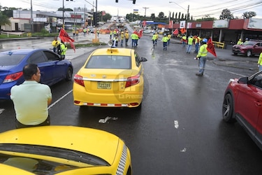 Obreros e indígenas efectúan una nueva jornada de protestas este miércoles 