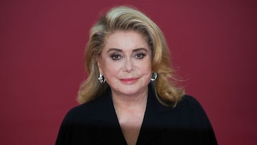 Catherine Deneuve, hospitalizada tras sufrir un accidente vascular leve