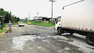 MOP recibe cinco propuestas para reparar calles