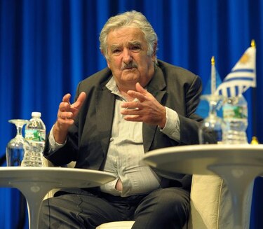 Mujica deja EU pidiendo coraje y unidad ante problemas globales