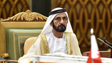 El emir de Dubái acosó a su exesposa, según la justicia británica