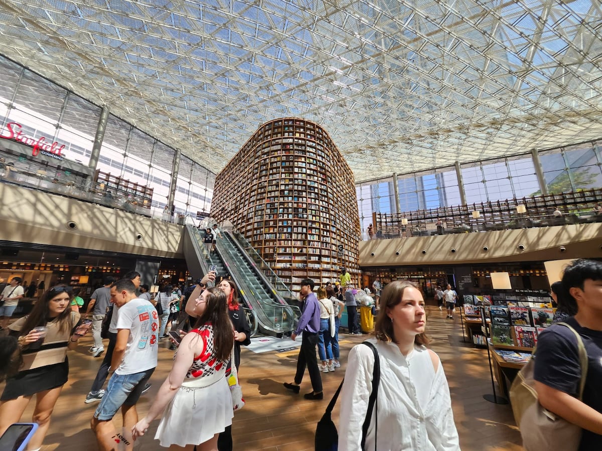 Starfield, la biblioteca de los 70 mil libros en Seúl