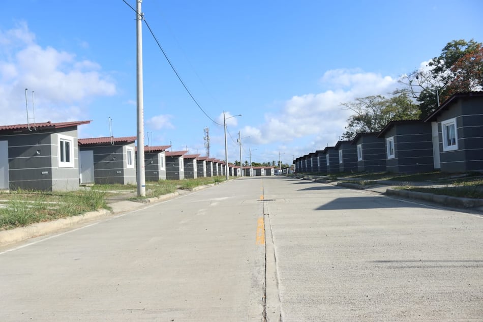 Gobierno arrastra deuda con promotoras; reclaman $140 millones por viviendas sociales