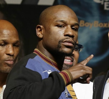 Boxeadores demandan a Floyd Mayweather Jr., lo acusan de mentir