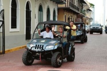Quejas por apagones en el Casco Antiguo