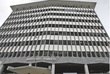 Formulan cargos a 2 personas y 15 sociedades en caso ‘New Business’
