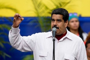 Maduro dice que Citibank cerrará cuenta de pago de Venezuela
