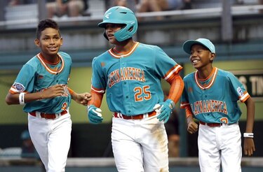 Novena panameña arranca con triunfo en Williamsport