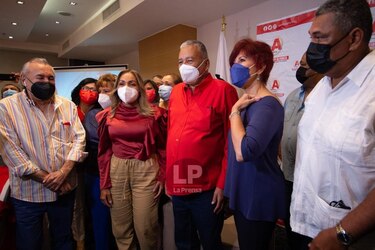 Diputados del CD liderados por Yanibel Ábrego tienen acercamiento con la dirigencia del Partido Alianza