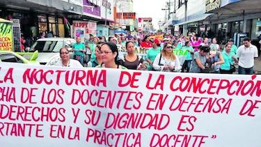 Protestas de los docentes se extienden al interior del país