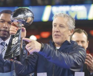 Seahawks aplastan a Broncos 43-8