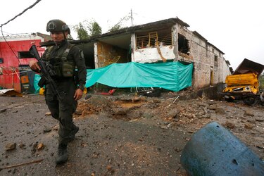 Ejército colombiano entra en bastión de disidencias de las FARC en lucha contra los narcos