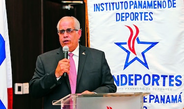 Roberto Arango: entre obras y pendientes