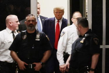Donald Trump se declara no culpable de pagos irregulares a actriz porno