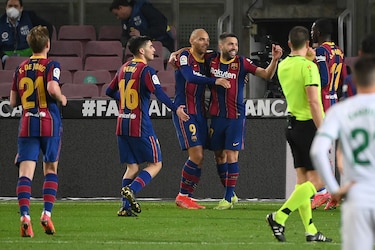 El Barcelona gana 3-0 al Elche en LaLiga