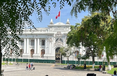 Congreso de Perú bajo investigación por red de prostitución y asesinato de abogada