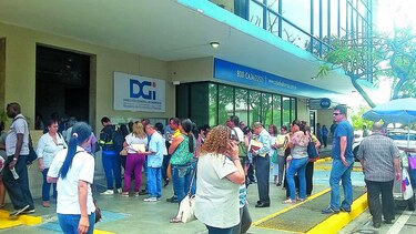 Contribuyentes intentan acogerse a la moratoria