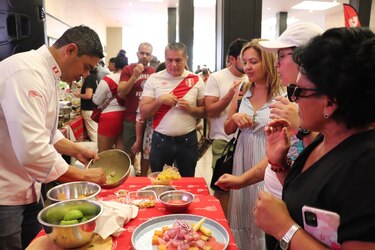 Perú celebra su independencia con un festival gastronómico y cultural en Panamá