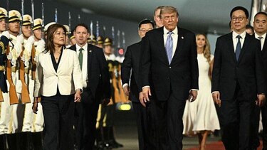 Trump llega a China para reunirse con Xi: qué está en juego en la cumbre entre los dos líderes más poderosos del mundo