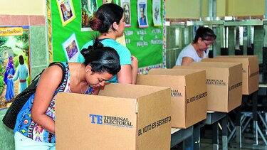 Debaten dilemas de temas electorales en Centroamérica