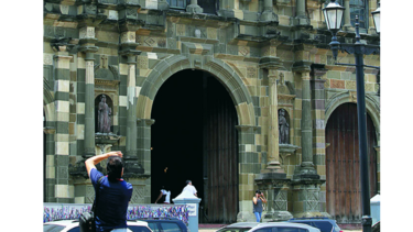 Cierran basílica en el Casco