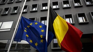 Evacúan centrales nucleares en Bélgica como medida de precaución
