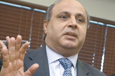 Procurador apela la demanda de Waked