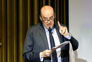 Excanciller colombiano Álvaro Leyva dice que Petro tiene problemas de adicción a las drogas