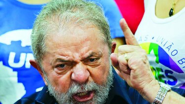 CONFRONTACIÓN ENTRE PARTIDARIOS Y DETRACTORES DE LULA