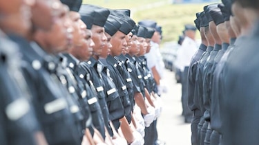 Denuncian favoritismo en compras de la Policía