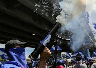 Dos heridos de bala en ataque a protesta opositora en Nicaragua