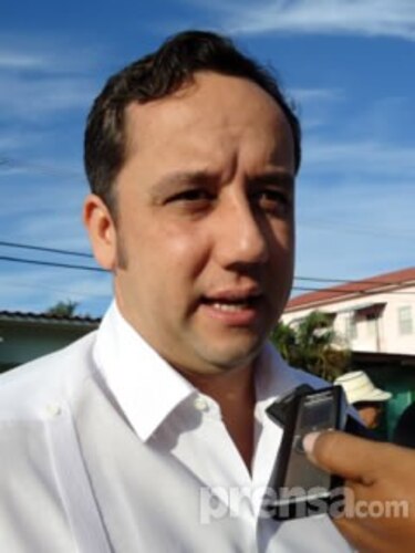 Pronat debe seguir vigente hasta 2012, según Castillero