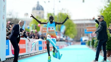 El keniano Samwel Mailu gana el maratón de Viena con nuevo récord