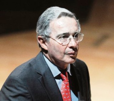 Uribe recurre a la CIDH ante acusación de Nicolás Maduro