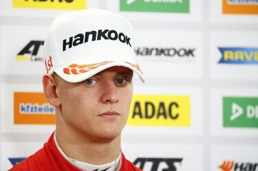 El hijo de Schumacher se acerca al título europeo de Fórmula 3