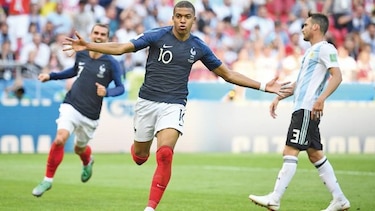 Kylian Mbappé deslumbró en victoria de Francia