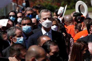 Costa Rica: Rodrigo Chaves elimina obligatoriedad de vacunación y mascarillas