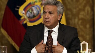 Asamblea ecuatoriana baja salario a los legisladores