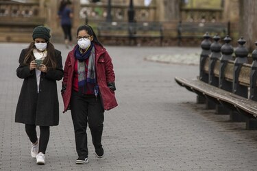 Nueva York se suma a California y decreta la cuarentena obligatoria