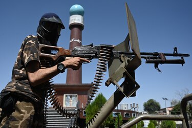 Gobierno talibán se estrena en medio de recelo internacional y protestas en Afganistán