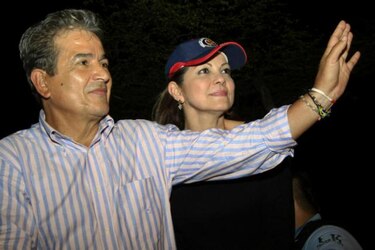 Pinto dice que le gustaría seguir con Costa Rica, pero pedirá cambios