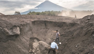Forenses identifican seis nuevas víctimas de erupción del volcán