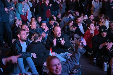 Elecciones en Hungría: ponen fin a 16 años de Gobierno ultranacionalista