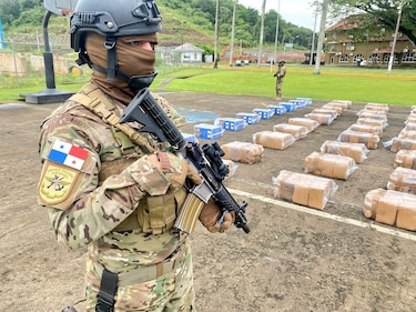Senan y MP decomisan 1,399 kilos de cocaína en  operaciones en la provincia de Colón