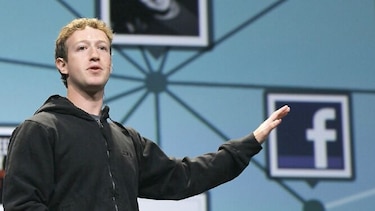 Zuckerberg busca analistas para elevar sus inversiones
