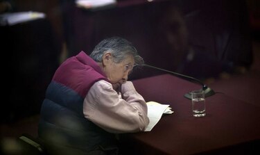 Perú: Fujimori es internado por dolores abdominales