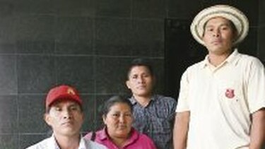 Reclaman vocería en negociación con AES