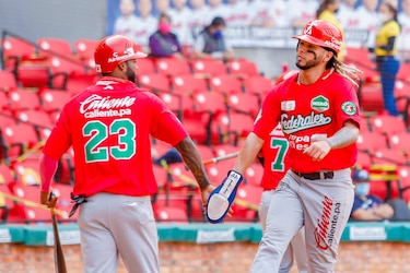 Panamá vence 9x5 a Colombia en la Serie del Caribe-2021